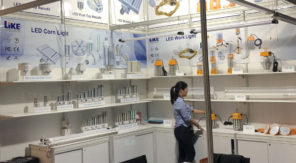 LIKE LIGHTING IN 2018 HK INTERNATIONAL LIGHTING FAIR